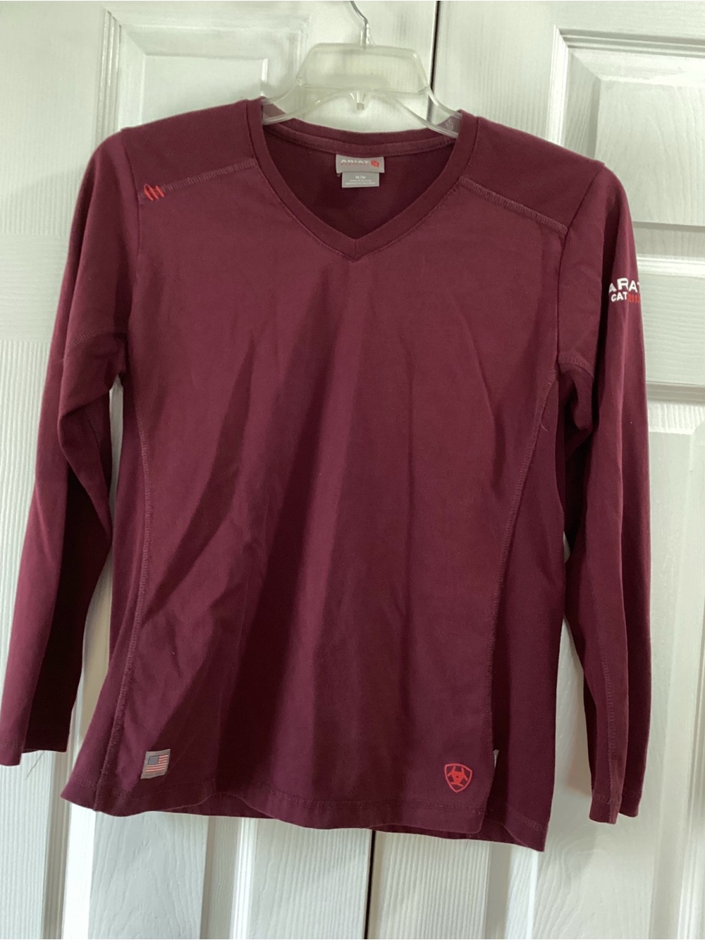 Ariat Men's Burgundy V-Neck Long Sleeve Performance Top